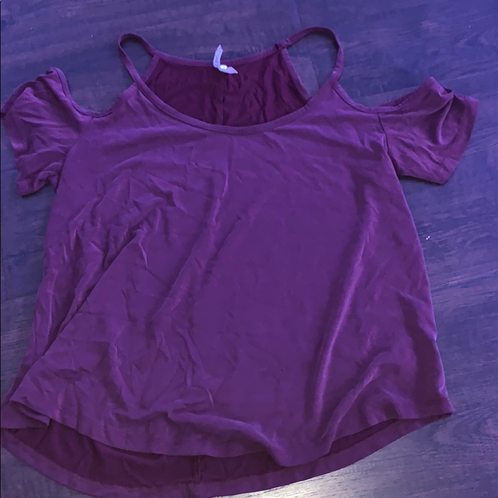 shoulder cut out top